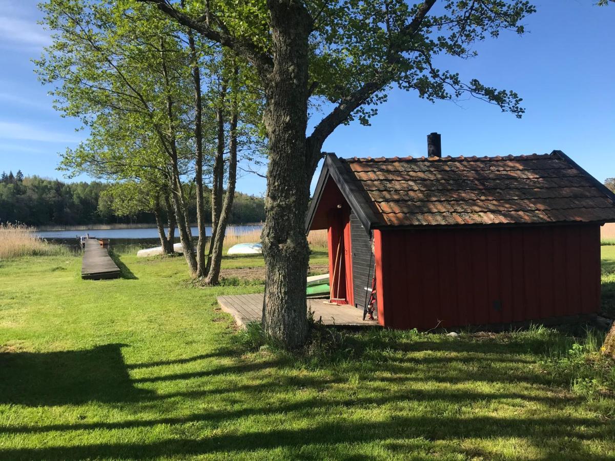 Nice Holiday House At Horse Farm With Lake And Sauna Holo  Kültér fotó